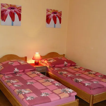 Uslugi Hotelarskie Jerzy Czarnecki Hostel
